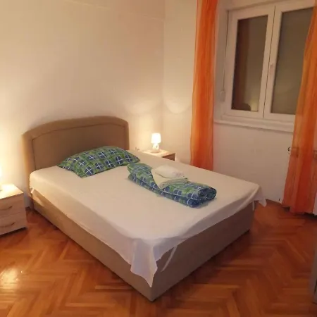 Apartment In Supetarska Draga/insel Rab 17867 *